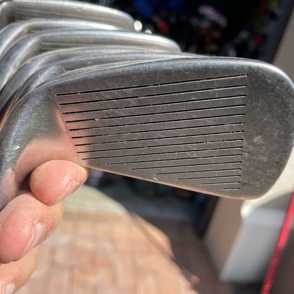 Titleist DCI 7 Pc Iron Set In Right Handed - Picture 4 of 12
